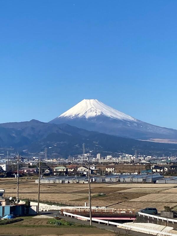 ドピーカン！雲一つないドピーカン！