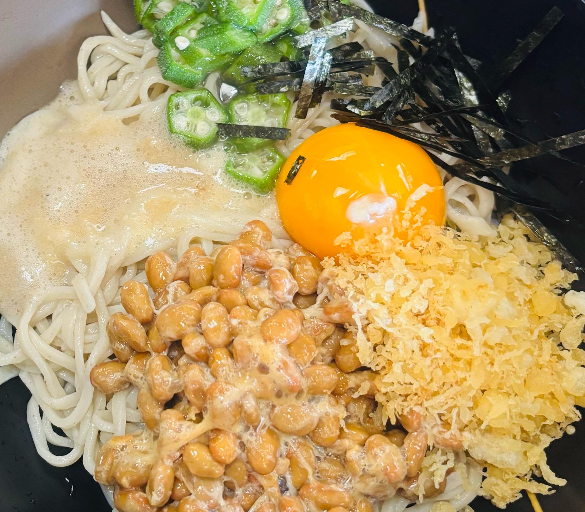 そばに納豆めちゃくちゃ美味しい