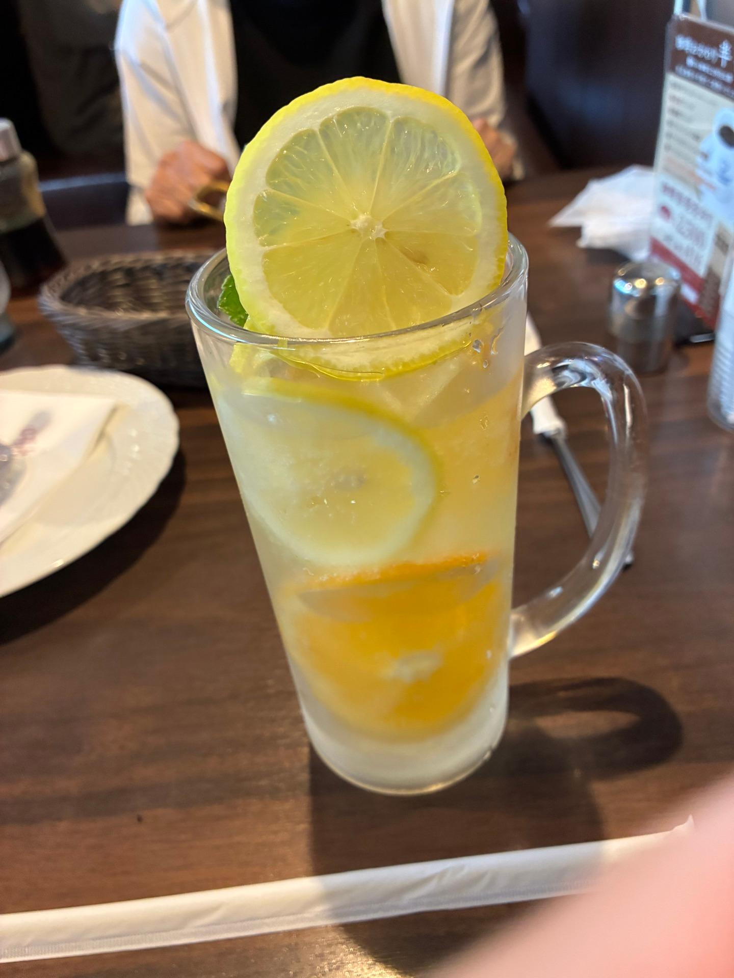 スパークリング系が美味しい季節になってきました。