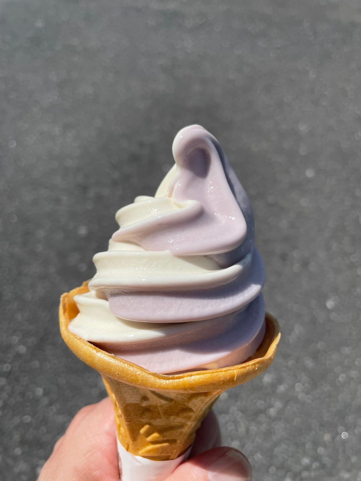 仕事後のご褒美ソフトクリーム。