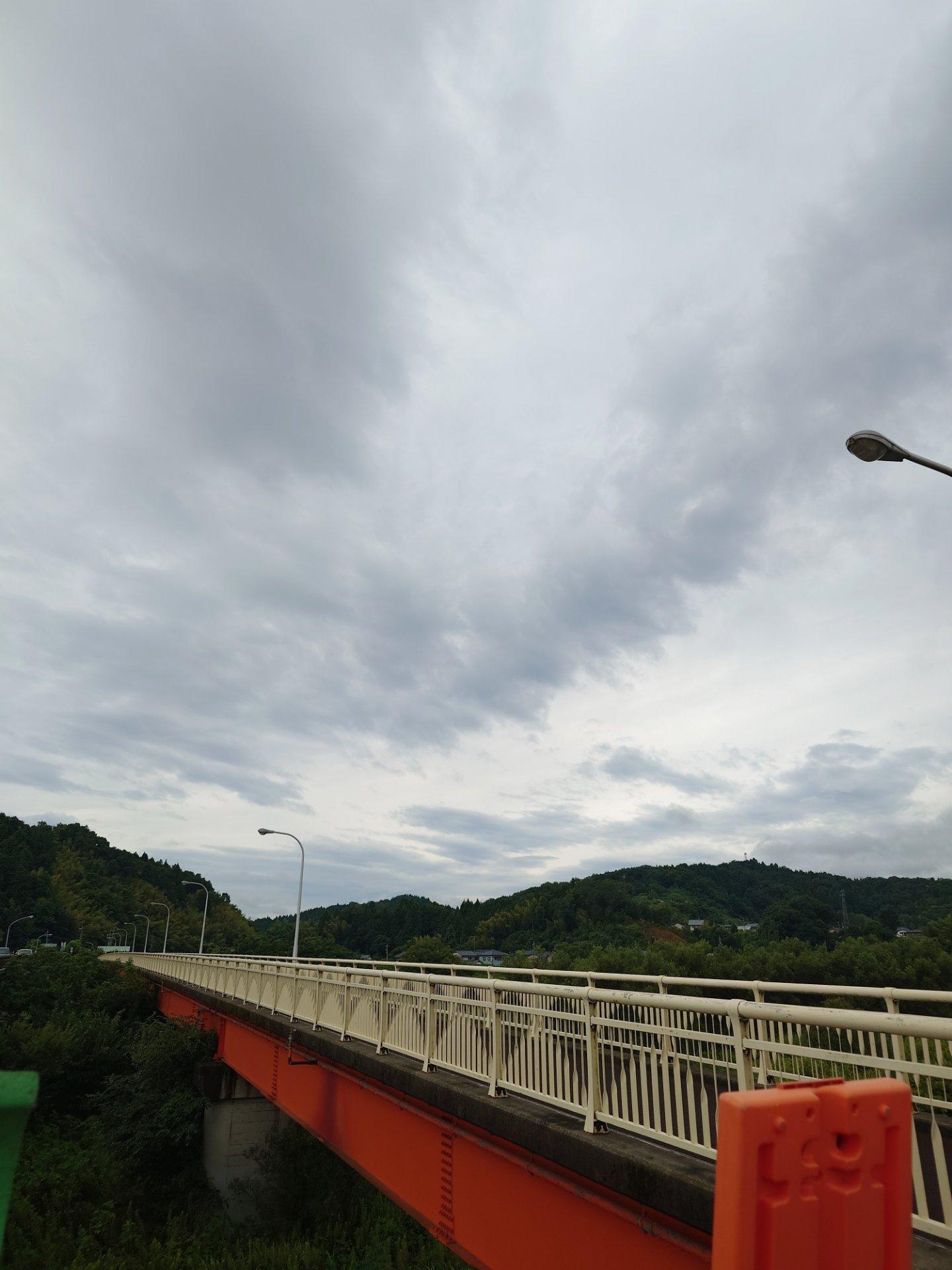 ＜いまの天気＞くもり「このまま雨降らないといい」